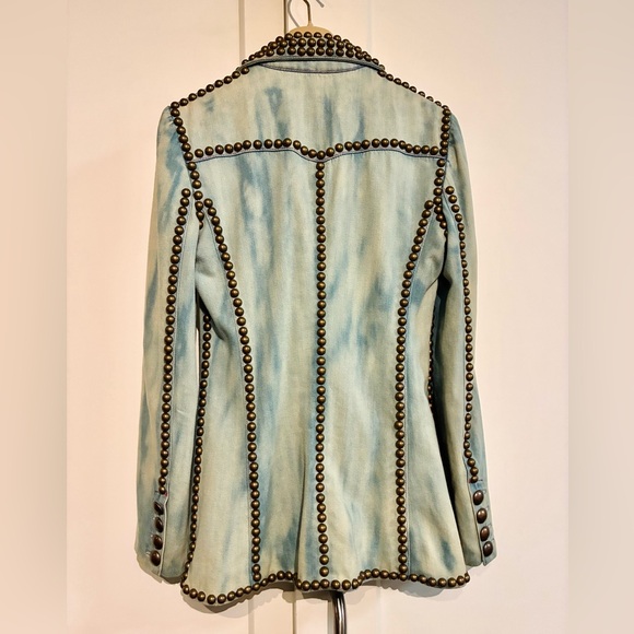 Gucci 38 XS - Like New - Fully Studded Parrot Embroidered Denim Blazer $4700 - Picture 3 of 11